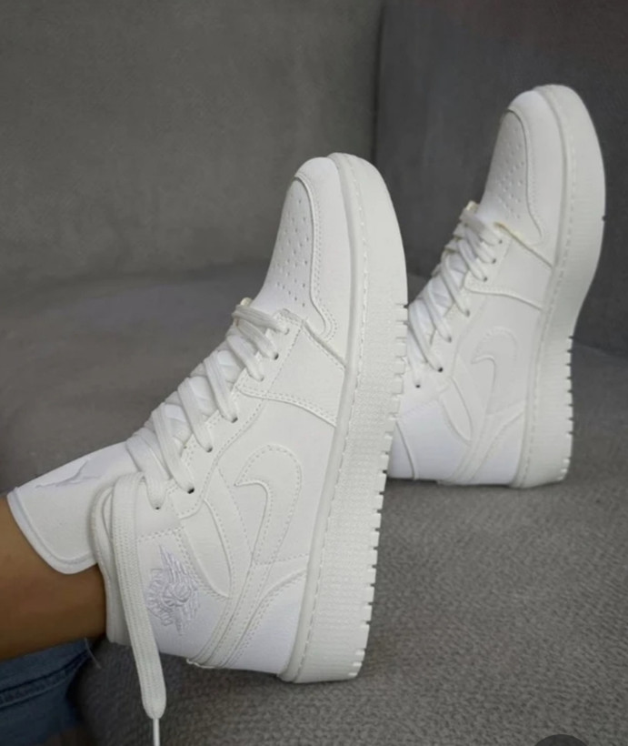 کفش کتانی مردانه زنانه نایک جردن وان ساقدار سفید Nike Air Jordan 1