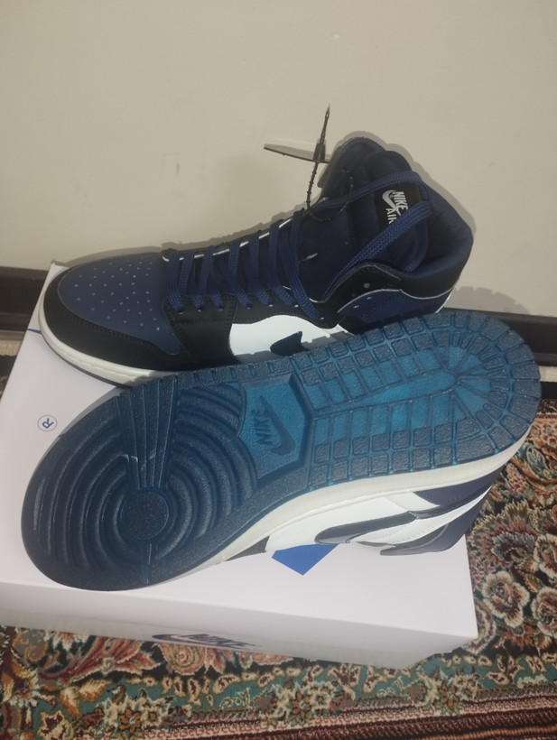 کفش کتانی مردانه زنانه نایک ایر جردن 1 ساقدار سفید سورمه ایی Nike Air Jordan 1 palomino